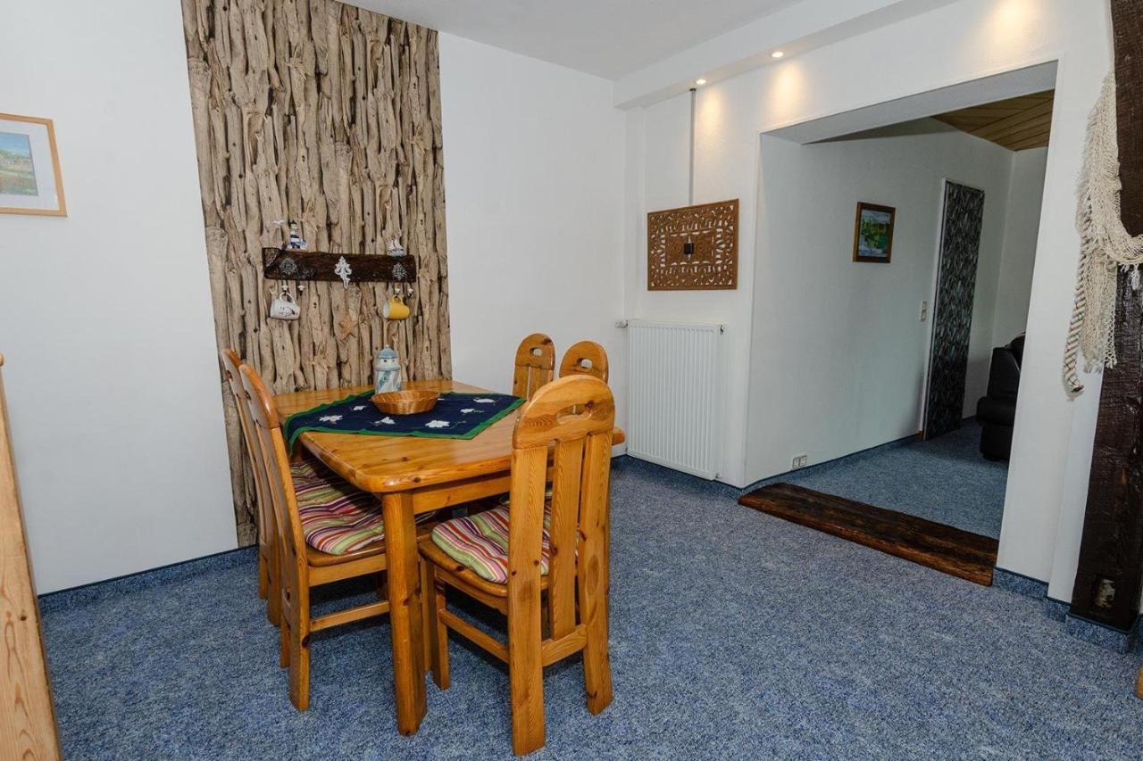 Ferienwohnung-Auf-Ruegen-Fuer-3-Erwachsene-Und-1-Kind-In-Schaprode-Zi6 Bagian luar foto